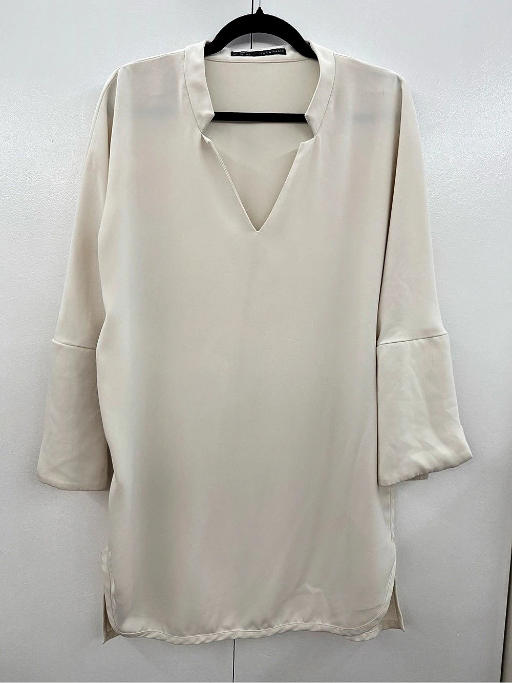 Zara White V-Neck Blouse